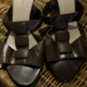 Nine West Sandal High Heel. Brown